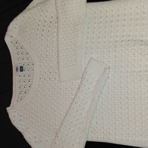 Old Navy Cream Knit Sweater M